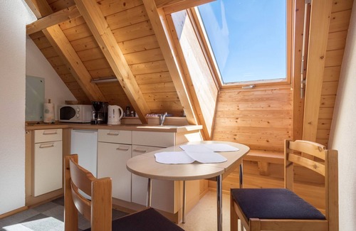 Eriskirch Apartment | Charming Attic Apartment "Haus Sonnenschein" with Terrace
