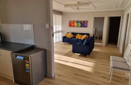 Yorke Peninsula Cabin | Inviting Beachfront Shack with Pet-Friendly Amenities
