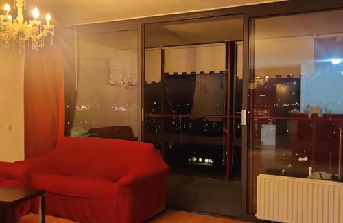 Zuidwest Apartment | Inviting 3 Bedroom Apartment - Family-Friendly Comfort