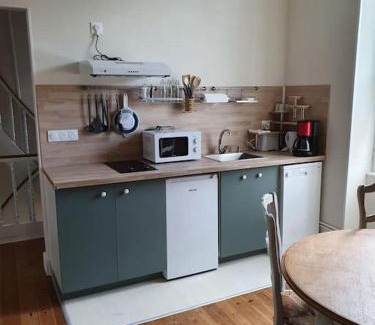 Billy Apartment | Cozy Billy: Highly Rated Child-Friendly Apartment Retreat