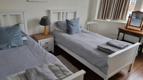 Bournemouth House | Welcoming Bournemouth Bungalow - Top-Rated Family Stay!