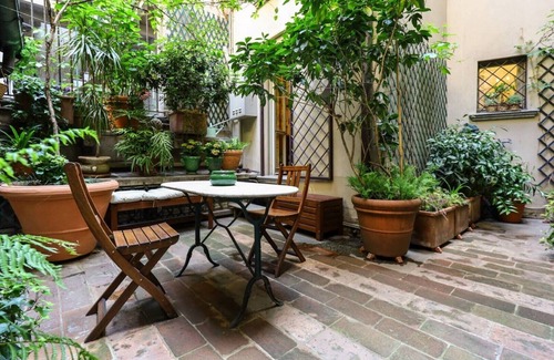 Brera Apartment | Serene COSY BRERA: Peaceful Retreat with Terrace & Breakfast