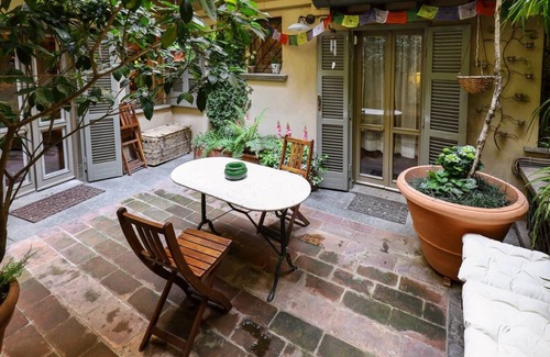 Brera Apartment | Serene COSY BRERA: Peaceful Retreat with Terrace & Breakfast