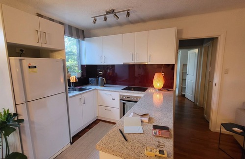 Lane Cove West Apartment | Bright and Inviting 1-Bed APT in Lane Cove Awaits You!