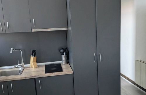 Sunderland City Centre Apartment | Cosy & Bright Budget Studio in Central Sunderland
