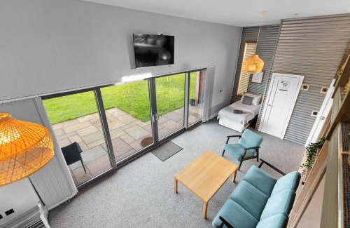 Rathfeigh House | Inviting Ashbourne Log Cabin No4 - Family Friendly Getaway