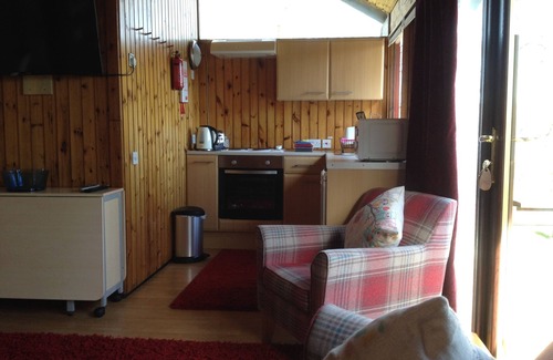 Taynuilt Cabin | Idyllic Cabin with Scenic Views of Loch Awe