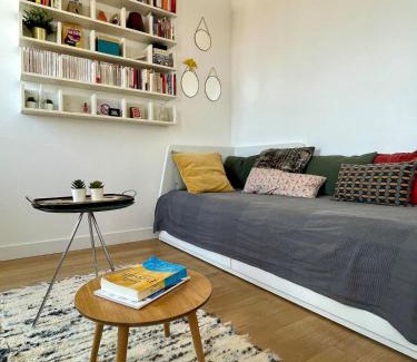 Romainville Apartment | Cosy-Carnot
