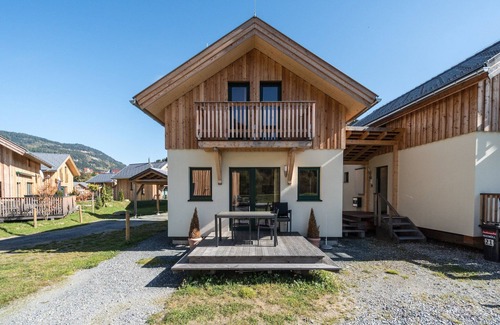 Murau Ski Chalet | Cozy Chalet Steps from Ski Area in Murau with Spa & Breakfast