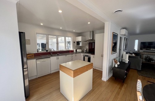 Cambridge House | Inviting Character Home in Cambridge with Ocean Views