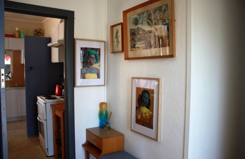 Port Lincoln House | Delightful Three-Bedroom Cottage with Ocean Views & Wifi
