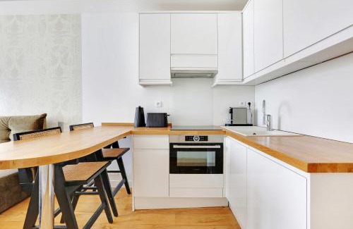Levallois-Perret Apartment | Chic Studio Retreat - Perfect for Families in Levallois