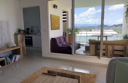Pointe de la verdure Apartment | Seaside Retreat: Guest Rated 9.8 with Oceanfront Access