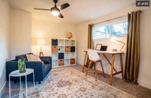 Redding Apartment | Modern One Bedroom Condo: 4-Star Comfort & Family Friendly