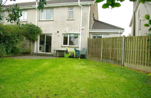 Tramore House | Perfect Beach Retreat with Ocean Views & Family-Friendly Vibes
