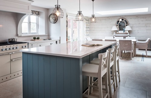 Woodstock House | Exclusive Cotswold Cottage by Blenheim Palace & Soho Farmhouse