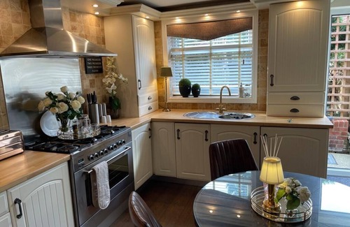 Bawtry Cottage | Inviting 2-Bed Cottage in Bawtry with Family Amenities