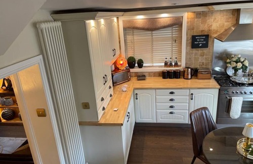 Bawtry Cottage | Inviting 2-Bed Cottage in Bawtry with Family Amenities