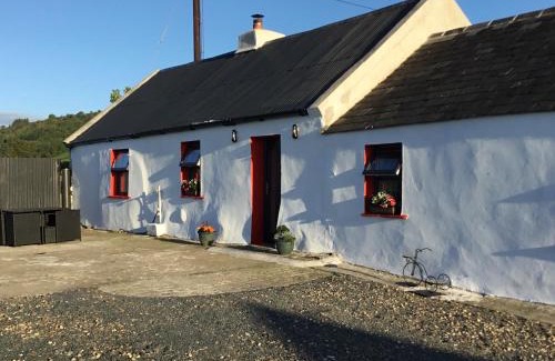Broadford House | Inviting Cosy Cottage in Broadford - Rated 9.8/10