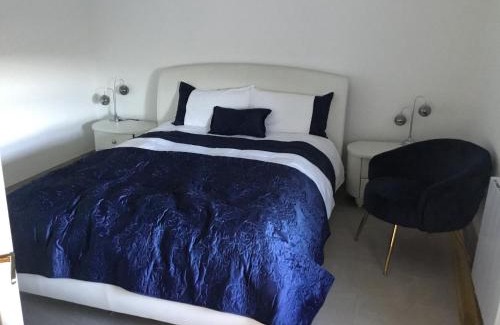 Broadford House | Inviting Cosy Cottage in Broadford - Rated 9.8/10