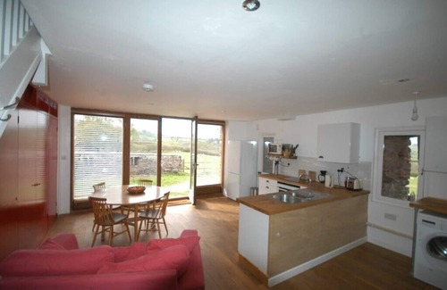 Brecon House | Cozy Haybarn Retreat in the Brecon Beacons National Park