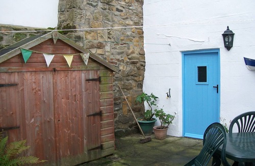 Staithes Cottage | Charming Cottage Retreat in Staithes with Ocean Views