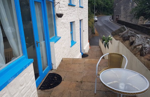 Haverfordwest Cottage | Inviting Cottage in Haverfordwest with Child-Friendly Amenities