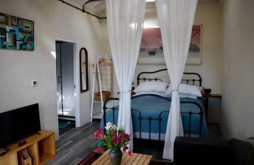 Hartland House | Inviting Cottage Steps from Hartland Village - Rated 9.3/10