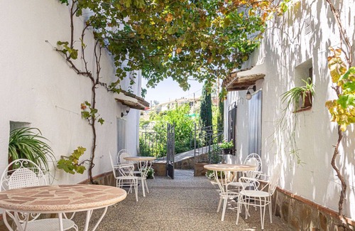 Tozar Cottage | Charming Cottage with Private Pool in Picturesque Countryside