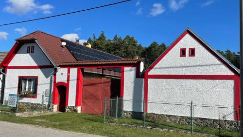 Vlkov House | Pet-Friendly Farmhouse Faflik - Guest Rated 9.8/10