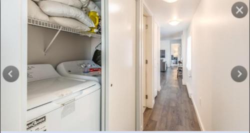 Port Alberni House | Inviting Country Mobile Home on 18-Acre Farm for Families