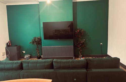 Liverpool Apartment | Cosy Countryside Retreat @ 279 County Road, 15 minutes walk from Everton Stadium
