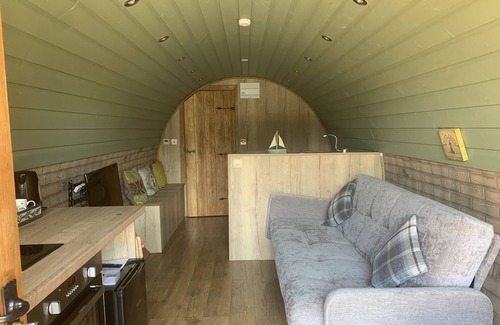 Sheerness House | Enchanting Hobbit House Retreat with Hot Tub & Pool