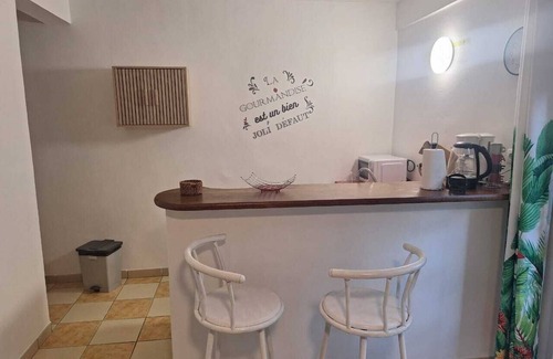Tartane House | Guest Rated 10/10: Cozy 2-Room Rental in La Trinité