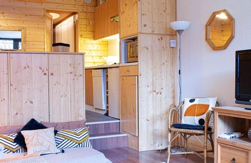 Isola Apartment | Family-Friendly Retreat Steps from the Snowy Slopes