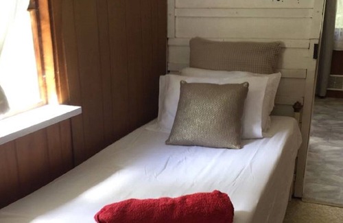 Channybearup Cabin | Cosy farm stay cabin. Centrally located to Pemberton & other tourist attractions