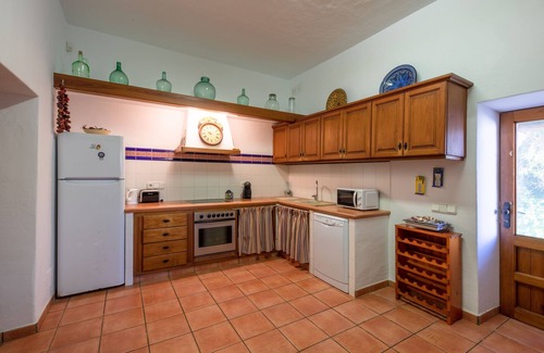 Sant Carles de Peralta Villa | Inviting Finca with Pool and Sports Facilities - Can Gat Ibiza