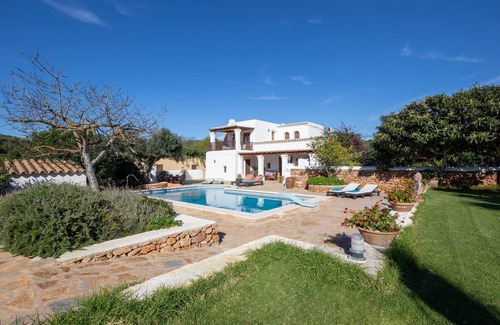 Sant Carles de Peralta Villa | Inviting Finca with Pool and Sports Facilities - Can Gat Ibiza