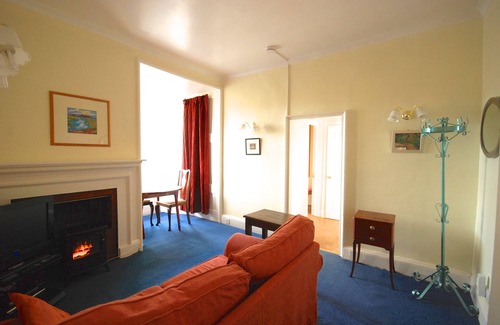 Taynuilt Apartment | Cozy Oceanfront Apartment for Two with Breakfast Included