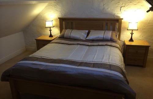 Fethard on Sea House | Cosy Fisherman's cottage, Fethard-on-Sea, Ireland