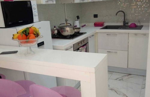 Cite El Wafa Apartment | Romantic Getaway: Cozy Flat with Spa and Pool Access