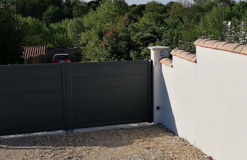 Vaux-sur-Mer Apartment | Seaside Cottage with Terrace & Garden - Rated 10/10