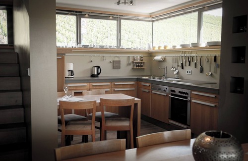 Grombuhl House | Inviting Guest House at Weingut am Stein with Vineyard Views