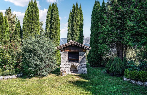 Michaelerberg Apartment | Inviting Flat with Breathtaking Alpine Mountain Views