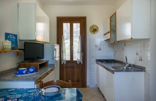 Fetovaia Apartment | Cozy Beachside Retreat with Oceanfront Views - Villino Beatrice