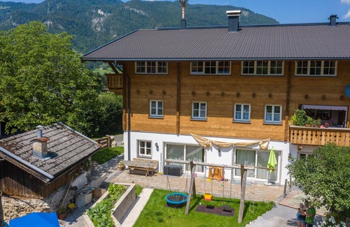 Lofer Apartment | Inviting Holiday Home Close to Ski Lift with Great Amenities