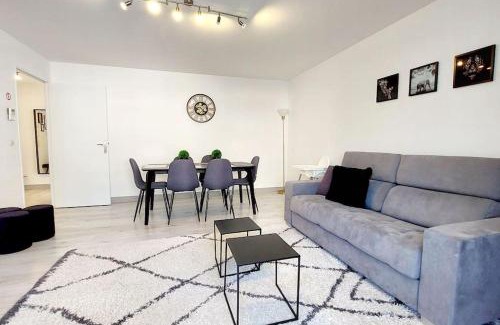 Cergy Apartment | Comfortable Home 2: Family-Friendly Stay Near Paris