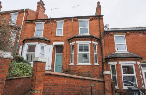 Lincoln House | Inviting City Centre Home - Guest Rated 9.8/10