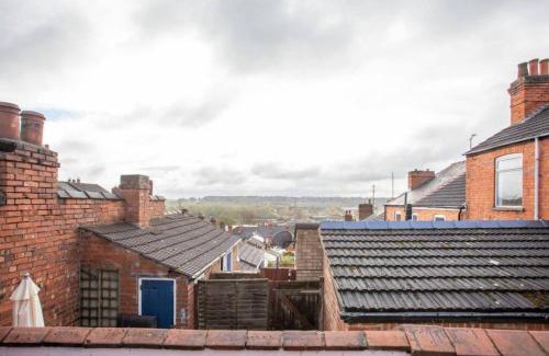 Lincoln House | Inviting City Centre Home - Guest Rated 9.8/10
