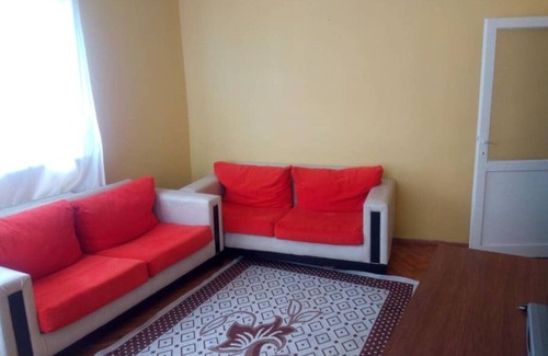 Avcilar House | Cozy Getaway: Steps from Metrobüs, Sea, Lake & Park